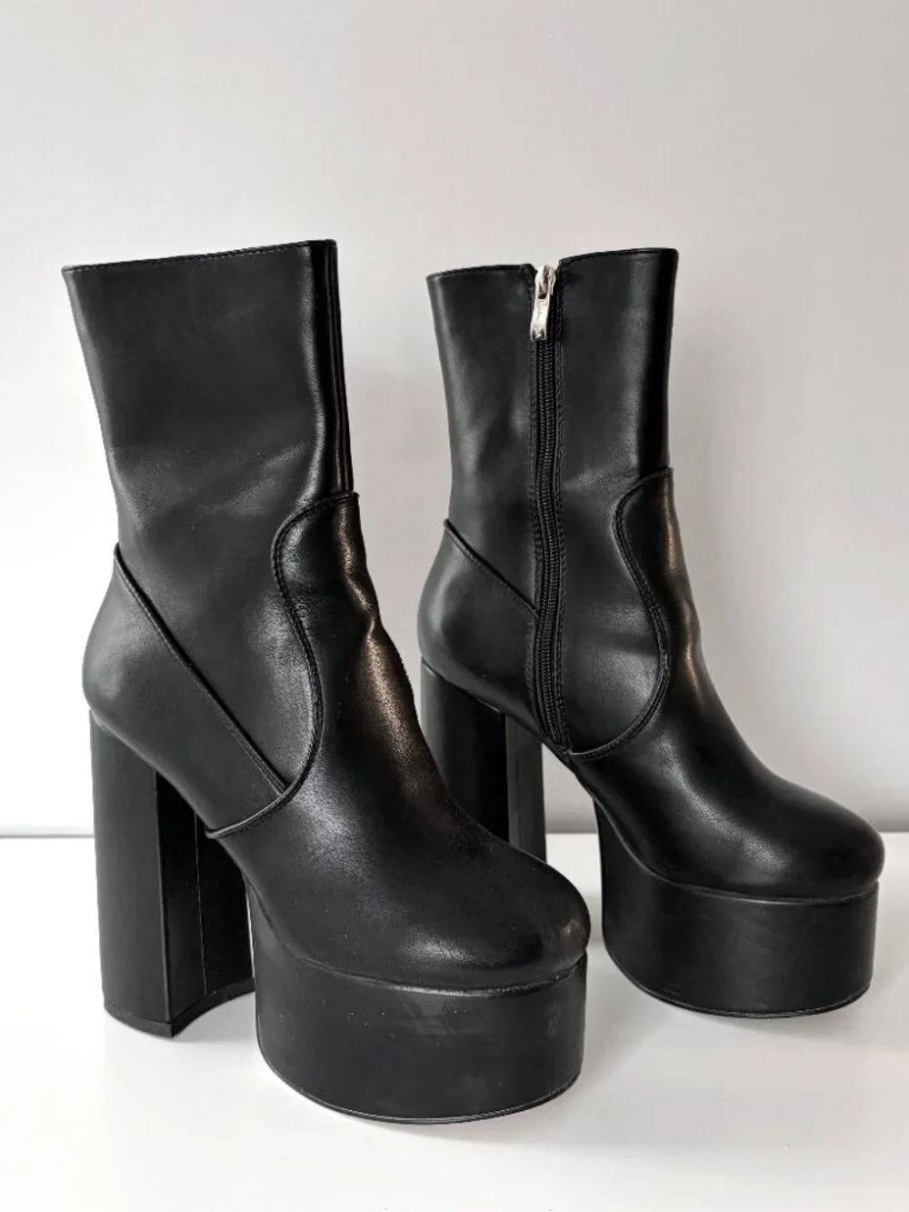 LAMODA Dark Wild Nature Platform Heels